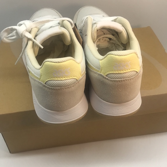 ASICS WOMENŚ LYTE CLASSIC SNEAKERS SHOES SIZE 7.5 CREAM/BUTTER - Picture 5 of 15